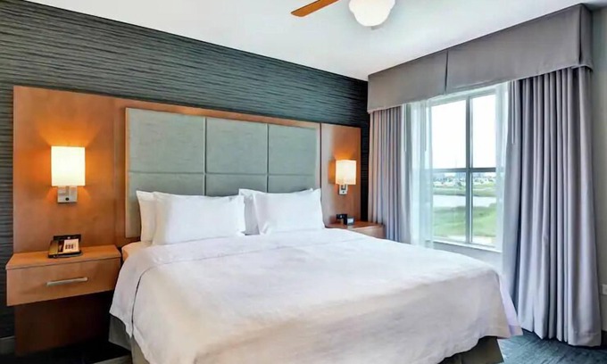 McNeil Hotel | Austin's Finest Resort:2 Units w/Free Breakfast,Near Creekmont West Park
