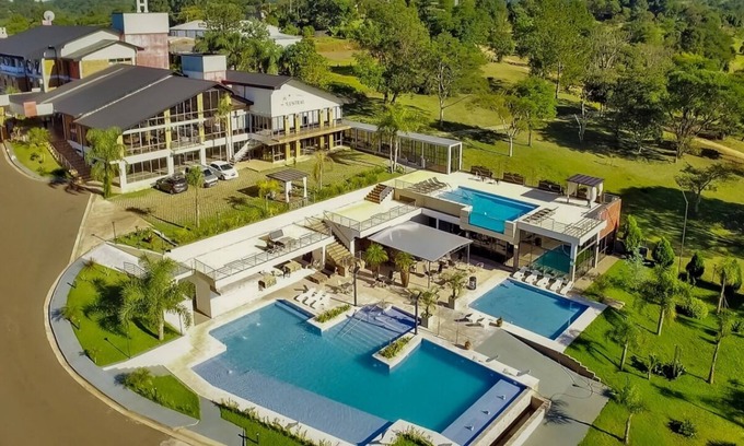 Dos de Mayo Hotel | Austral Hotel