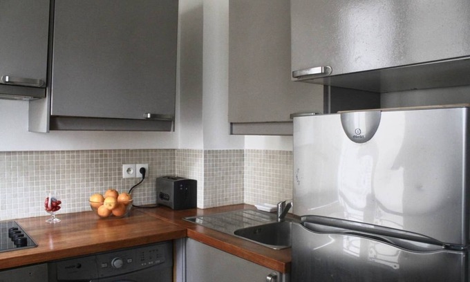 Epinettes Apartment | Authentic apartment in the heart of Paris