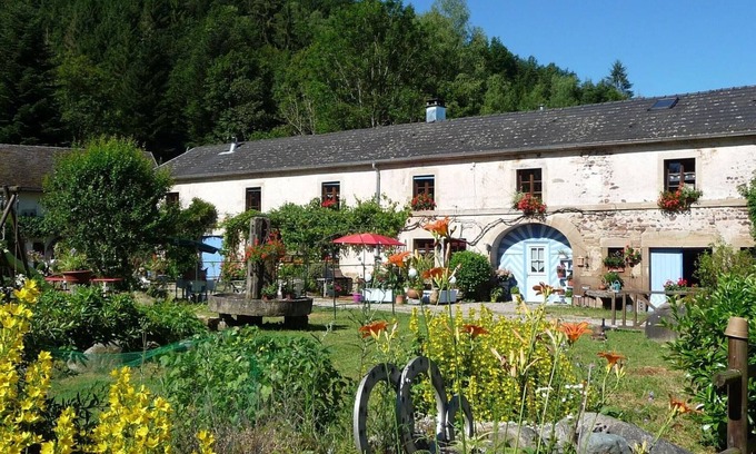 Esmoulieres Cottage | Authentic Charm at Saphoz Mill with Large Garden