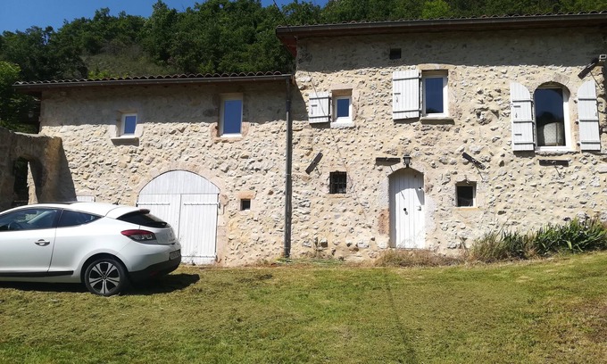 Combovin House | Authentic Charm at the Doorstep of Vercorsnnnnnnnnnn