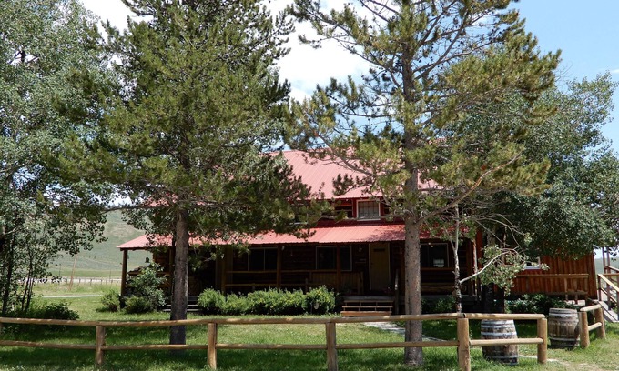 Bondurant House | Authentic, charming Western Ranch