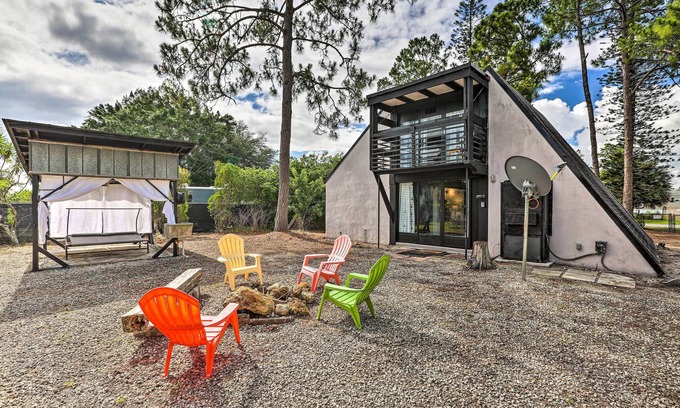 Clewiston Cabin | Authentic Clewiston Home w/Outdoor Game Area