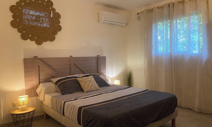 Les Abymes Villa | Authentic Creole Villa Stay - AC, WI-FI - Le Gosier, Guadeloupe