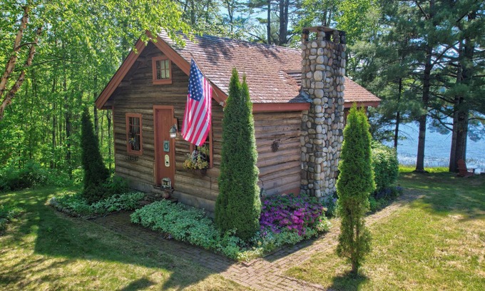 Bucksport Cabin | Authentic Maine Log Cabin | Lakefront | Cozy