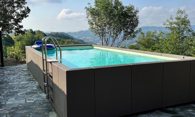 Cassinasco House | Authentic newly renovated villa with private pool within walking distance to cozy town