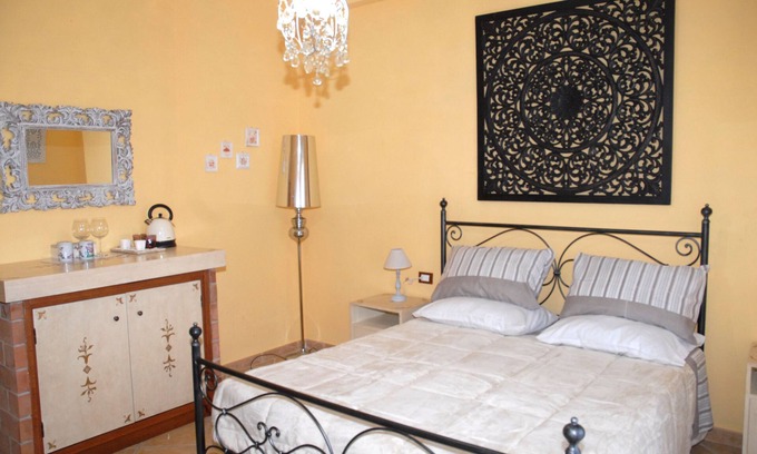 Ronciglione Apartment | AUTHENTIC ROOM
