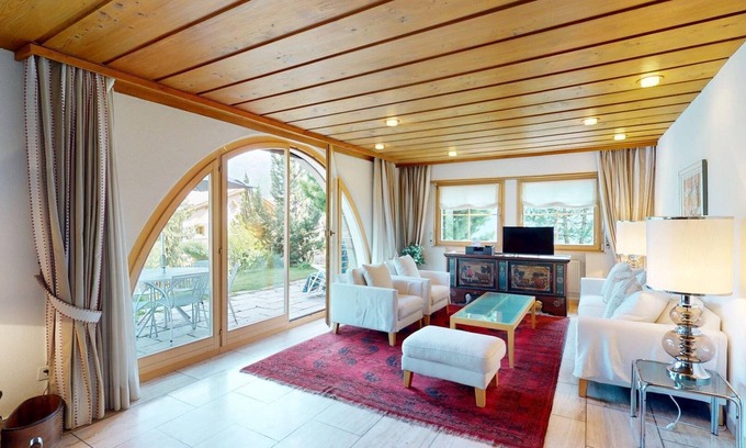 Celerina-Schlarigna House | Authentic semi-detached holiday home in a quiet location on the outskirts of Cel