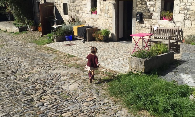 Hamoir House | Authentic stone house in an old farmyard