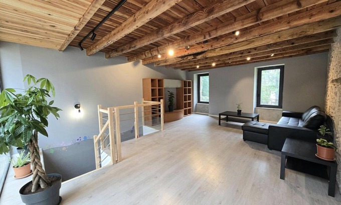 Loubejac Cottage | Authentic village house with wifi and parking in Loubéjac