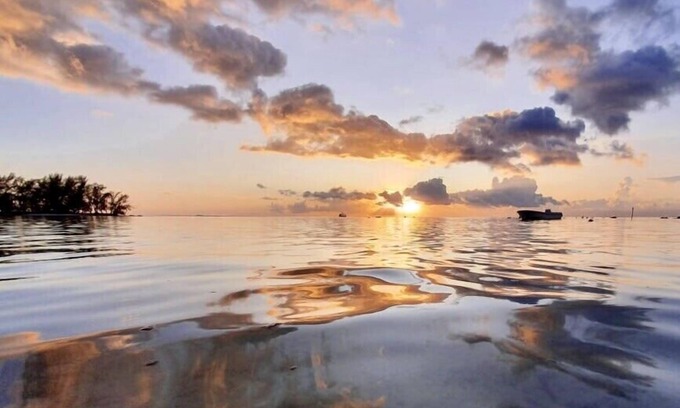 Hauru Apartment | Auti studio, direct access to the beach on Moorea, with A/C -WiFi - Netflix