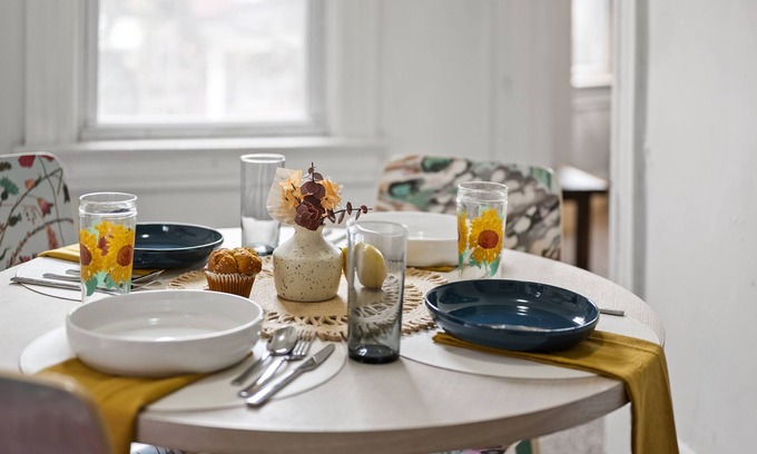 Bellevue Apartment | Autumn Loft 1br 1ba Travel Pad