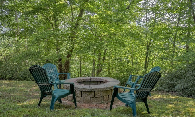 Lake Lure Cabin | Autumn Ridge by Carolina Properties - Resort Use!