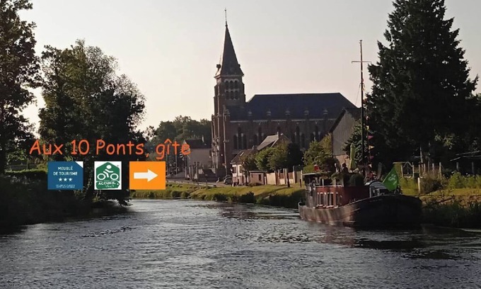 Pont-Remy House | Aux 10 Ponts - Gîte by the river, serenity and comfort for 5/8 travellers