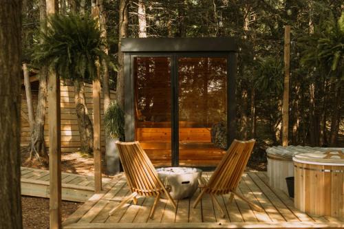 Huntsville House | Aux Box Muskoka Modern Muskoka Bunkie