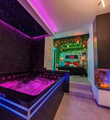 Limoges Apartment | - Aux Bulles 2 - Suite & SPA - By Skyline Résidence