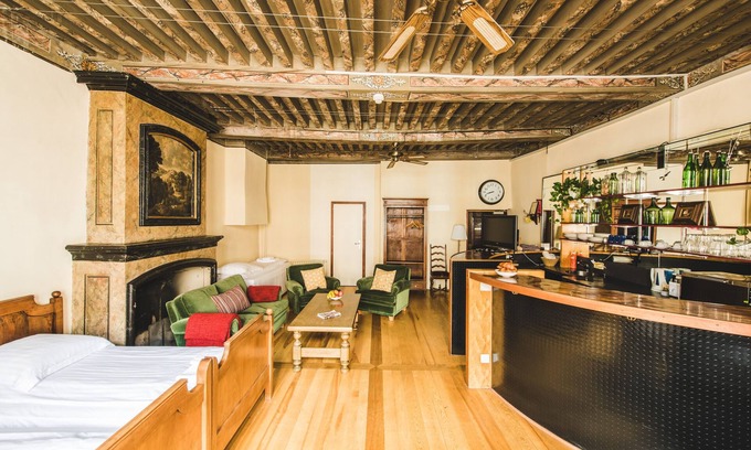 Neuchatel Apartment | Aux chambres du Banneret