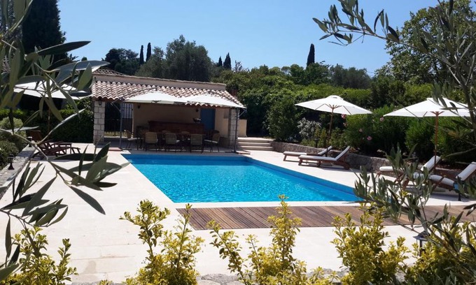 Saint-Jacques House | Aux charmes de grasse