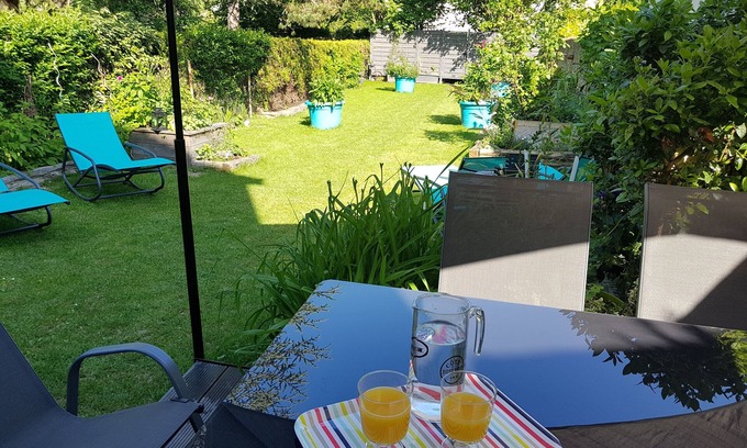 Plaisir House | Aux Marguerites, family cottage in the heart of Yvelines