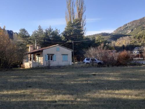 Peyroules House | Aux Portes Des Gorges Du Verdon