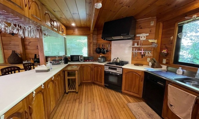 Isumi RV Rental | Available for 10 or more people Studio Hilltop/Isumi City Chiba