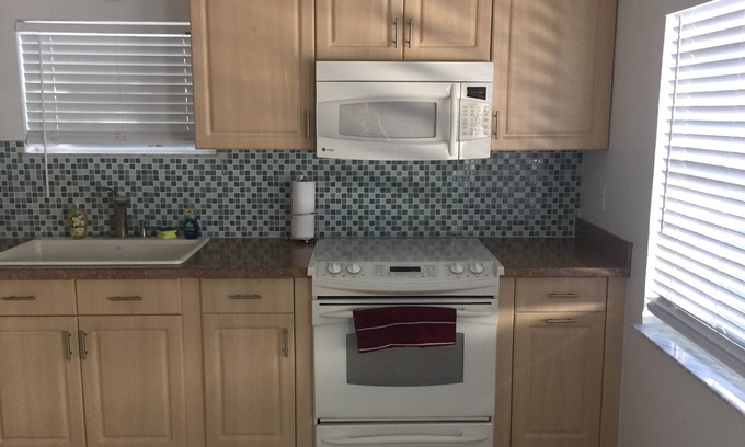 Holly Hill Apartment | Available Now! Great Value, Location Spacious & Pets accepted!