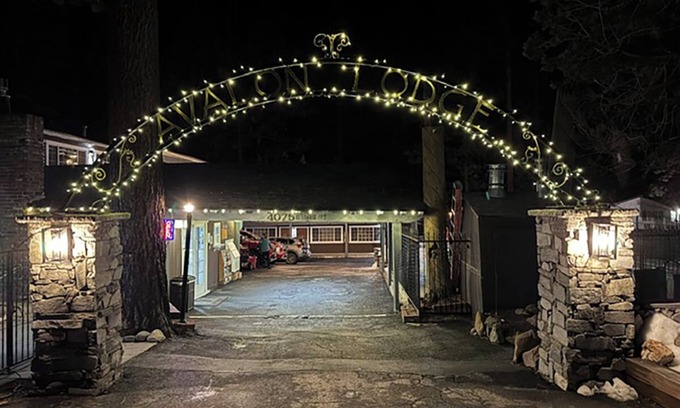 Lakeside Park Hotel | Avalon Lodge South Lake Tahoe