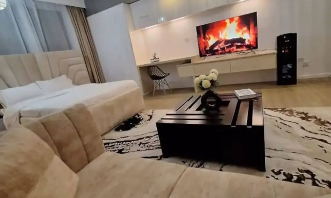 Thompson Estate Apartment | Avana Residence
