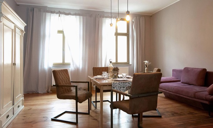 Cottbus Apartment | Avancers - Homelike Living. Historische Villa mit Komfort