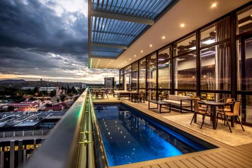 Windhoek Central Hotel | Avani Windhoek Hotel & Casino