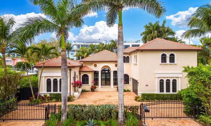 Nurmi Isles House | Ave Del Mar: Gated Waterfront Las Olas Estate. Heated Pool. 90 ft Dock