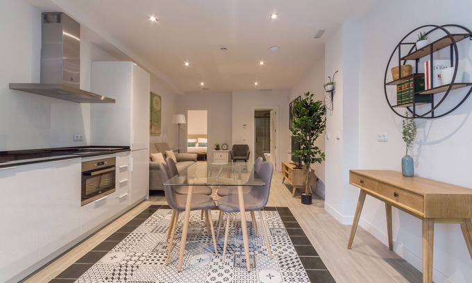 Guindalera Apartment | Avenida America VI apartment in Madrid
