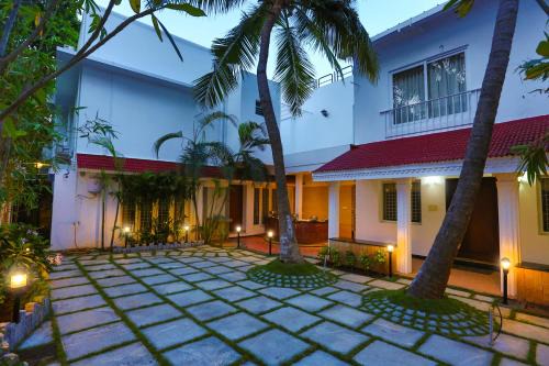 Teynampet Hotel | Avenue 11 Boutique Residences, Poes Garden Chennai