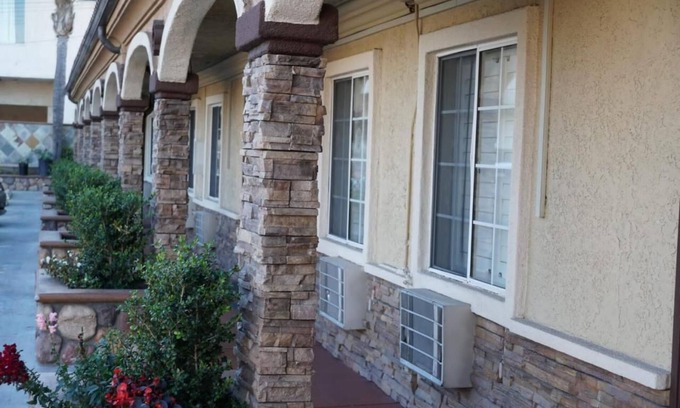 Gardena Hotel | Avenue Motel