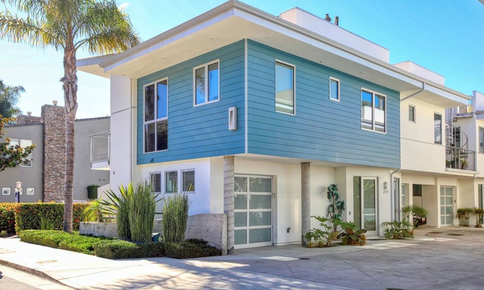Avila Beach Condo | Avila Breeze condo downtown Avila Beach 2 min to beach
