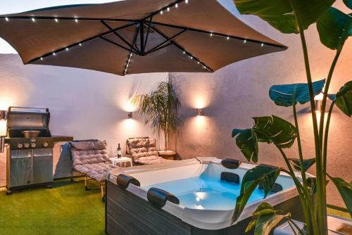 Filerimos House | Avli Village House with Private Jacuzzi