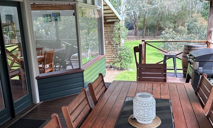 Youngs Siding Ski Chalet | Avoca Farm Chalet - Youngs Siding.