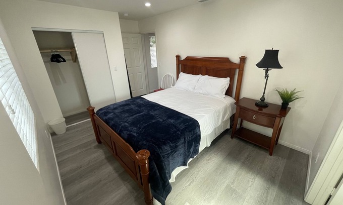 Orange House | Avocado Tree Guesthouse. Modern. Clean 2 bed/2bath