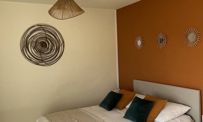 Chaille-les-Marais Apartment | Avocette, Gîte 2 Pers Avec Piscine Chauffée, Sud Vendée Littoral