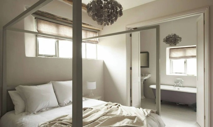 Sharrington Cottage | Award-winning, stylish and simple, in a countryside setting near the coast