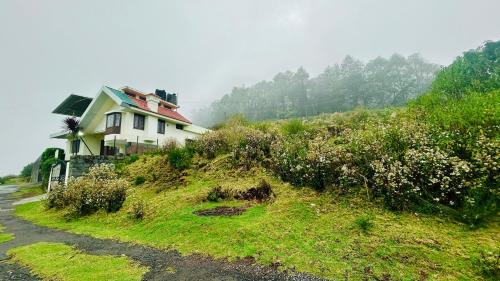 Ooty Villa | Away From Home - 1 - Home Stay Ooty, Entire 3BHK Villa