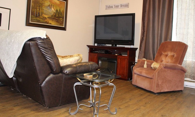 Thunder Bay Apartment | Away from Home Comfort