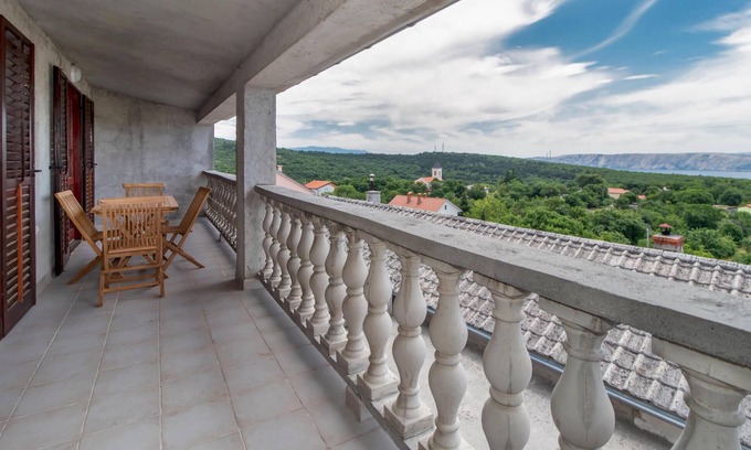 Donji Zagon Apartment | Awesome apartment in Novi Vinodolski