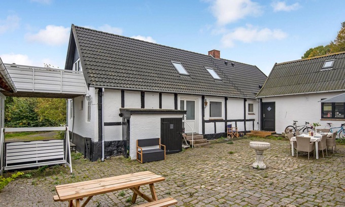 Tejn Apartment | Awesome apartment in Allinge with WiFi