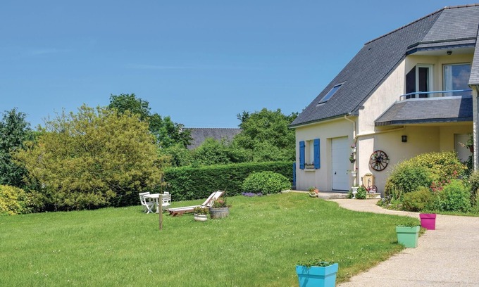 Matignon Apartment | Awesome apartment in Matignon with WiFi