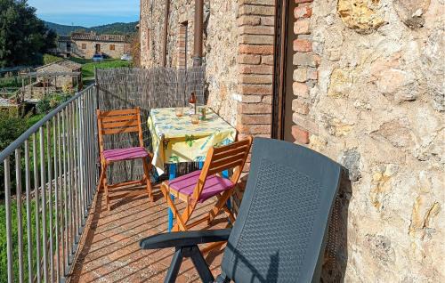 Castello di Tocchi Apartment | Awesome Apartment In Monticiano