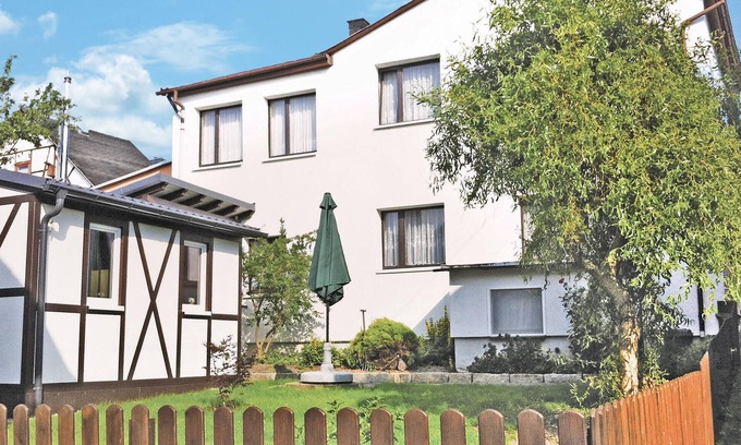 Herschdorf House | Awesome home in Großbreitenbach OT