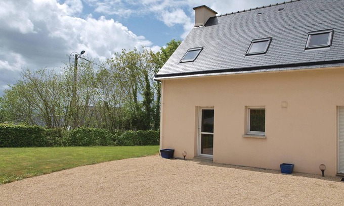 Plestin-les-Greves House | Awesome home in Plestin les Greves