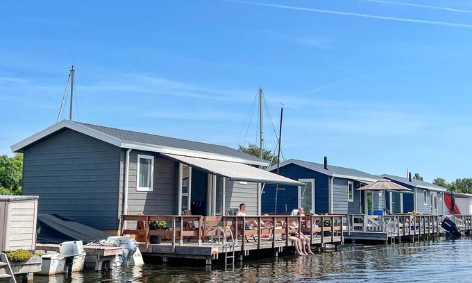 Municipality of Stichtse Vecht House | Awesome home in Breukelen