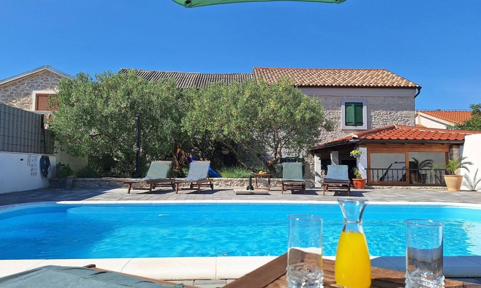 Drage House | Awesome home in Drage